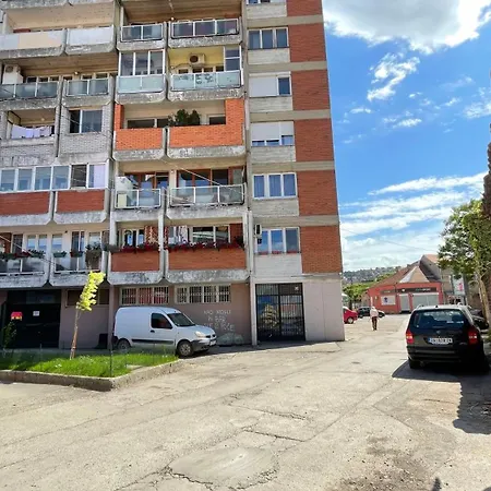 Stan Na Dan - Centar - Besplatan Parking * Ni