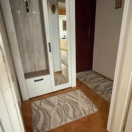 Stan Na Dan - Centar - Besplatan Parking Apartmán Ni