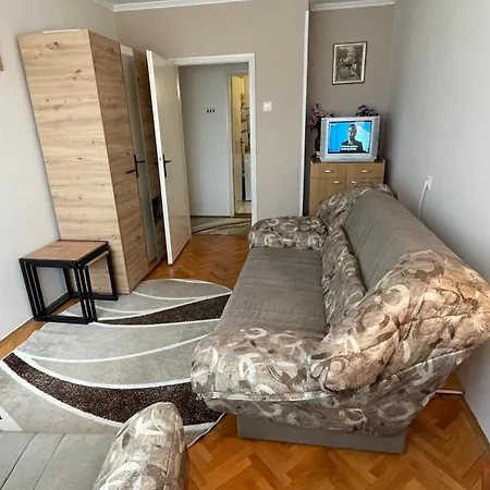 Apartmán Stan Na Dan - Centar - Besplatan Parking Ni