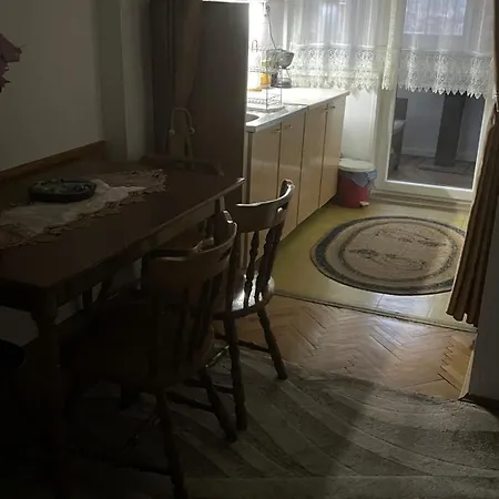 Stan Na Dan - Centar - Besplatan Parking * Ni